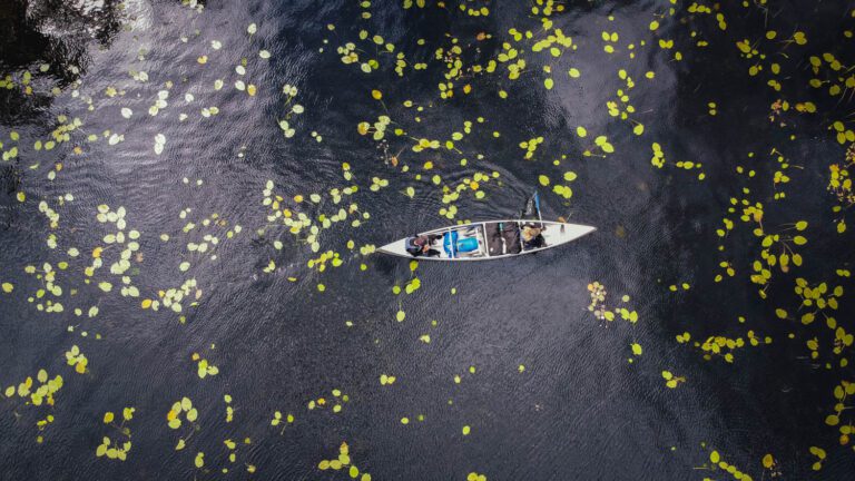 canoë sur l'eau